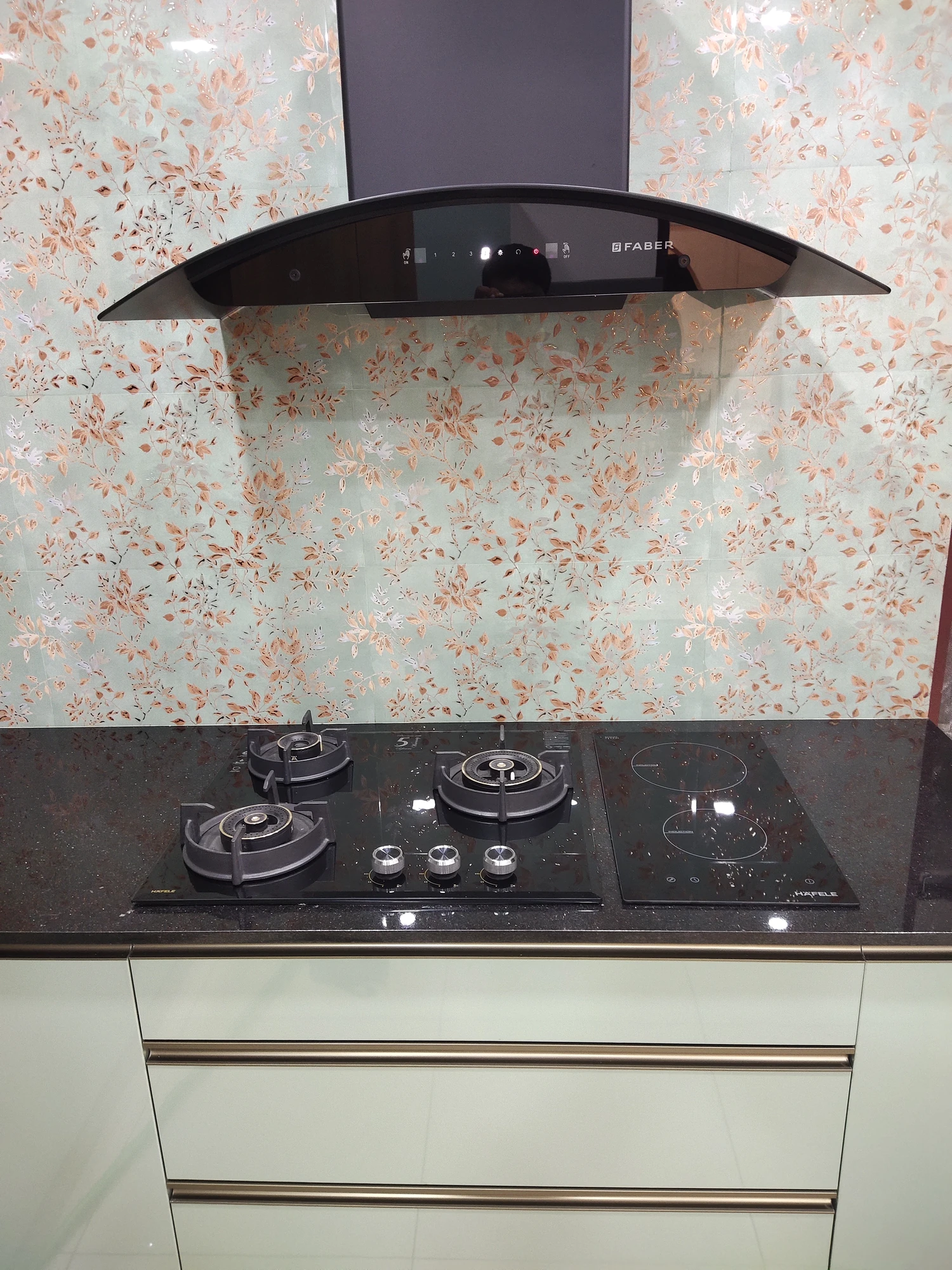 Vipinkumar Residence interior photo 2